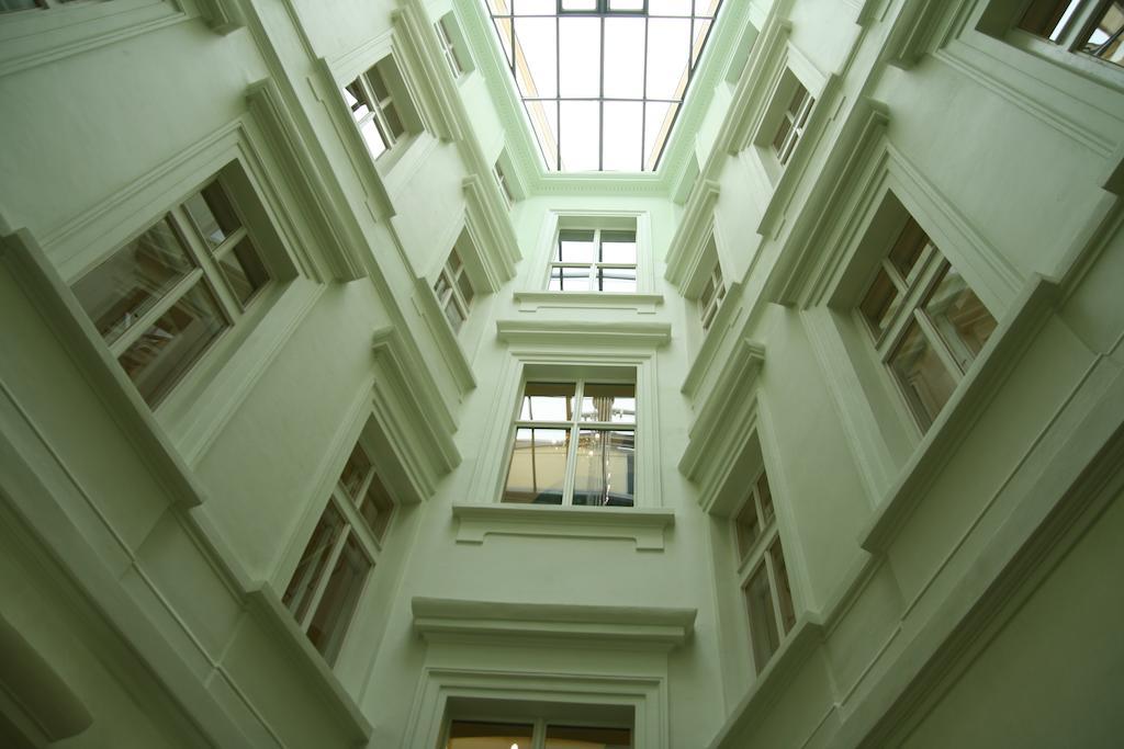 Standaard Tweepersoonskamer met Uitzicht op het Atrium